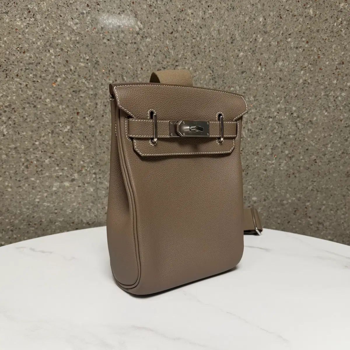 エルメス 超アード PM クロスバック エトープ K刻印 1,102,044円