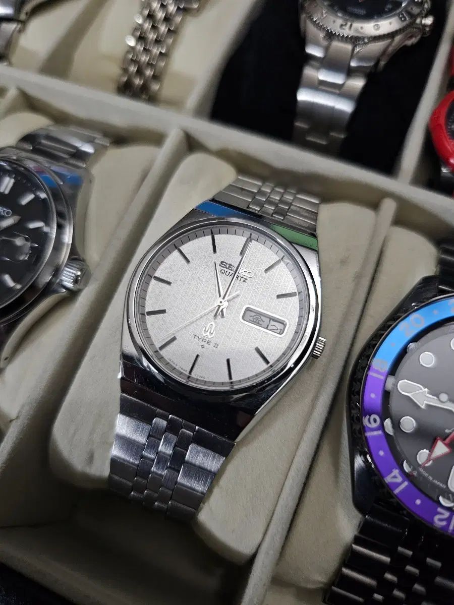 SEIKO セイコー タイプII 7546-7000 です