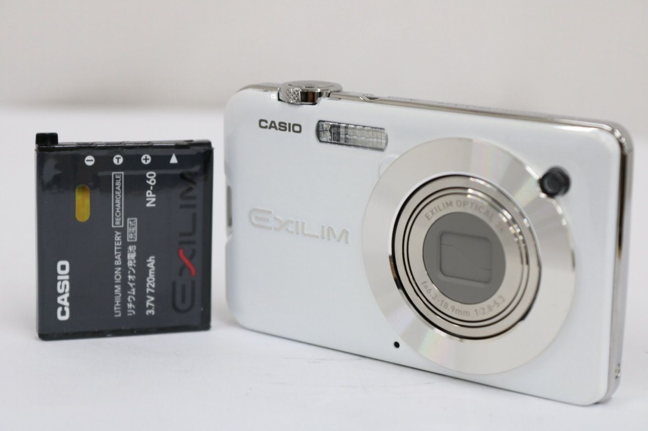 [Return Guarantee] Casio Casio EXILIM EX-S10 white 3x compact digital camera with battery e17542
