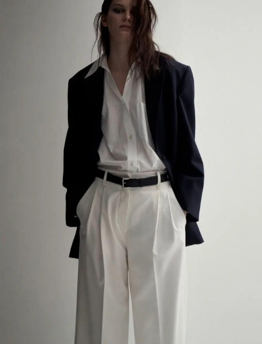 システム 24FW ツータック ワイドパンツ 66サイズ(グレー カラー 出品)