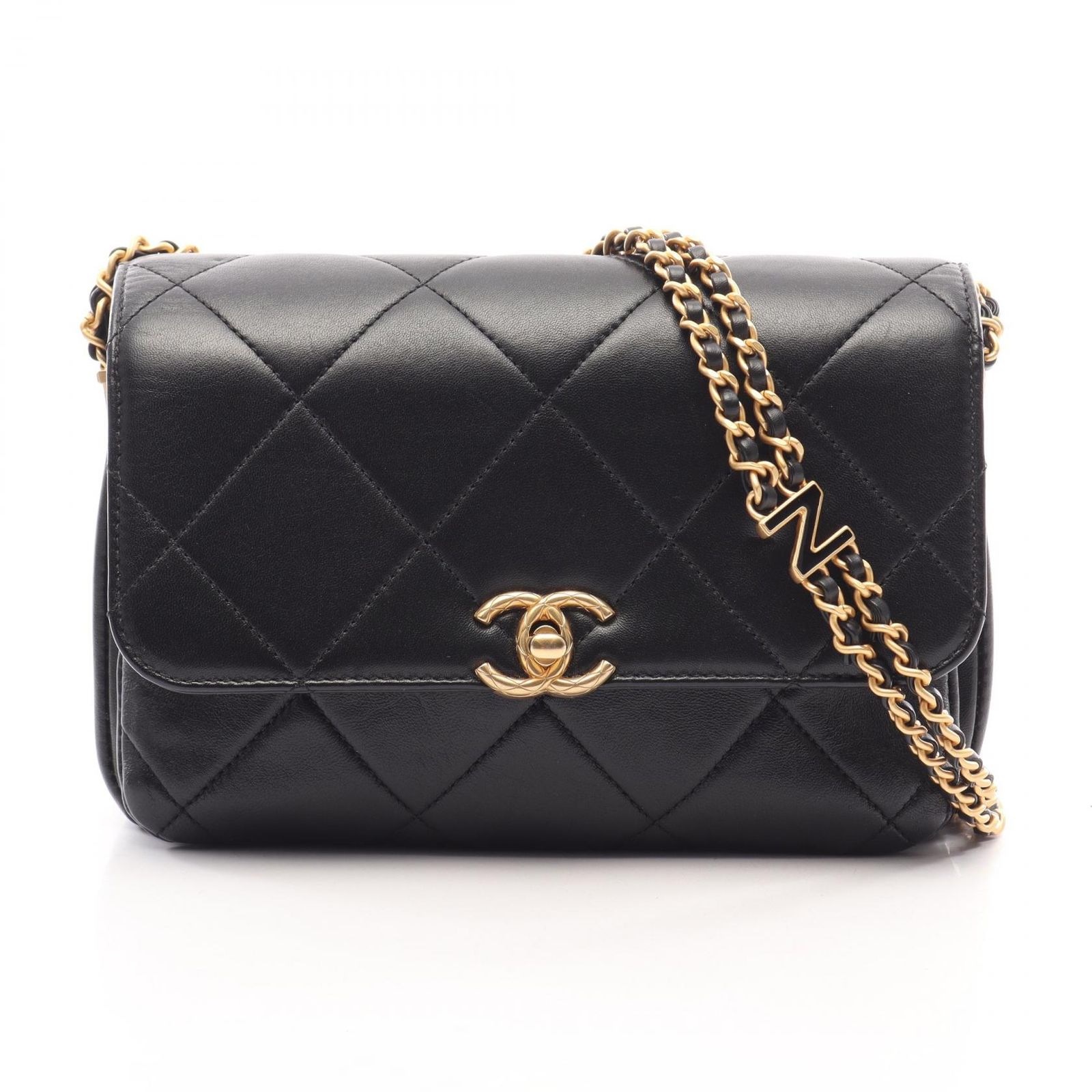 シャネル CHANEL ショルダーバッグ マトラッセ スモールフラップ AS4862 ブラック ラムスキン（羊革） マトラッセ スモールフラップ チェーンショルダー レディース