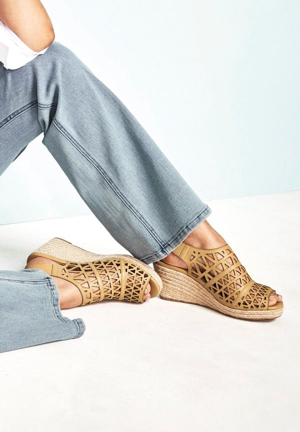 コンフォートビュー レディース シューズ サンダル Comfortview The Karen Espadrille Natural