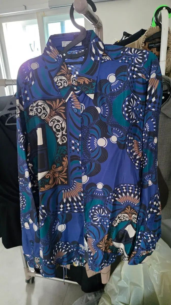 ヴェルサーチェ コレクション ブルー パータン シャツ 41