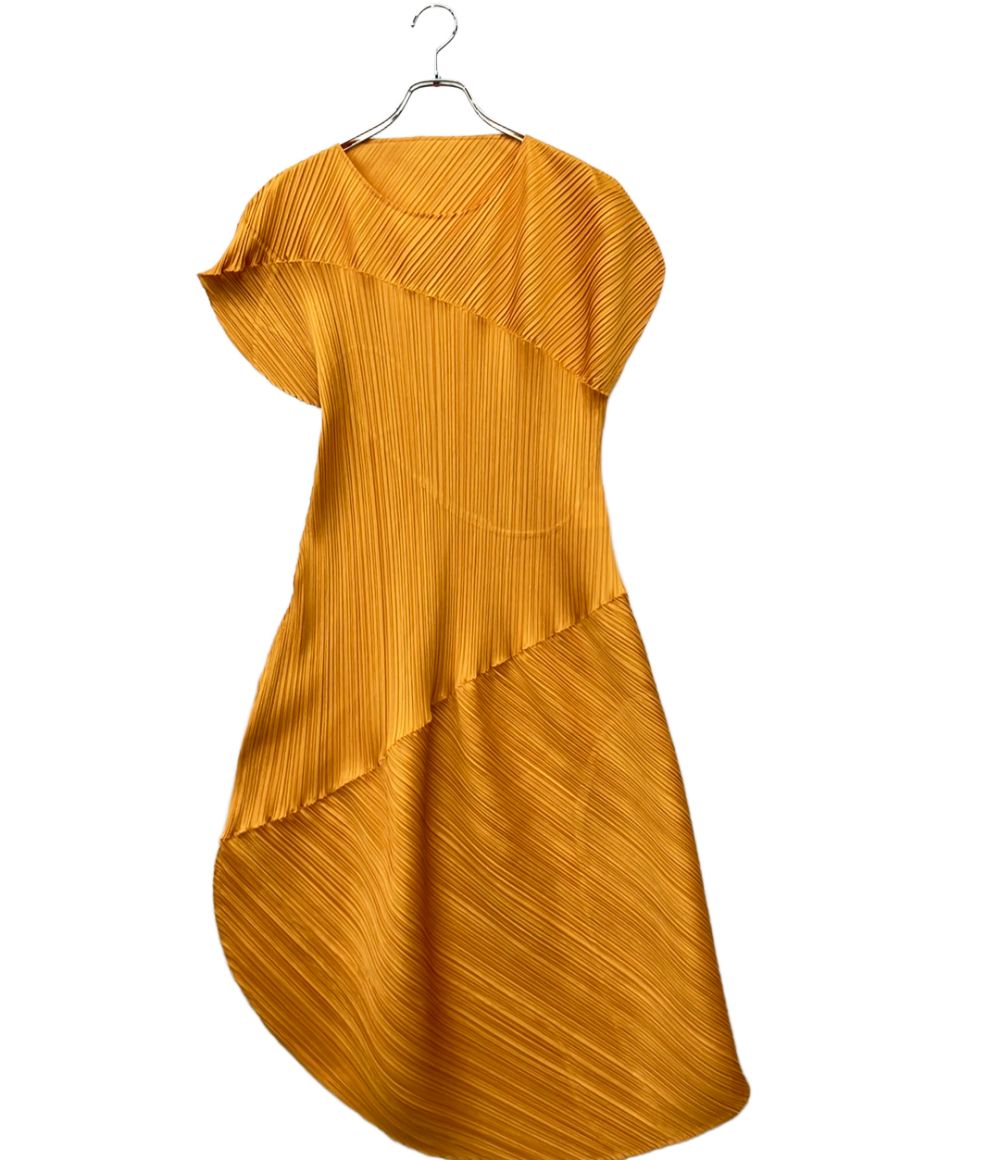 美品 プリーツプリーズ す プリーツ半袖ワンピース PP41JH5045 レディース PLEATS PLEASE 25,328円