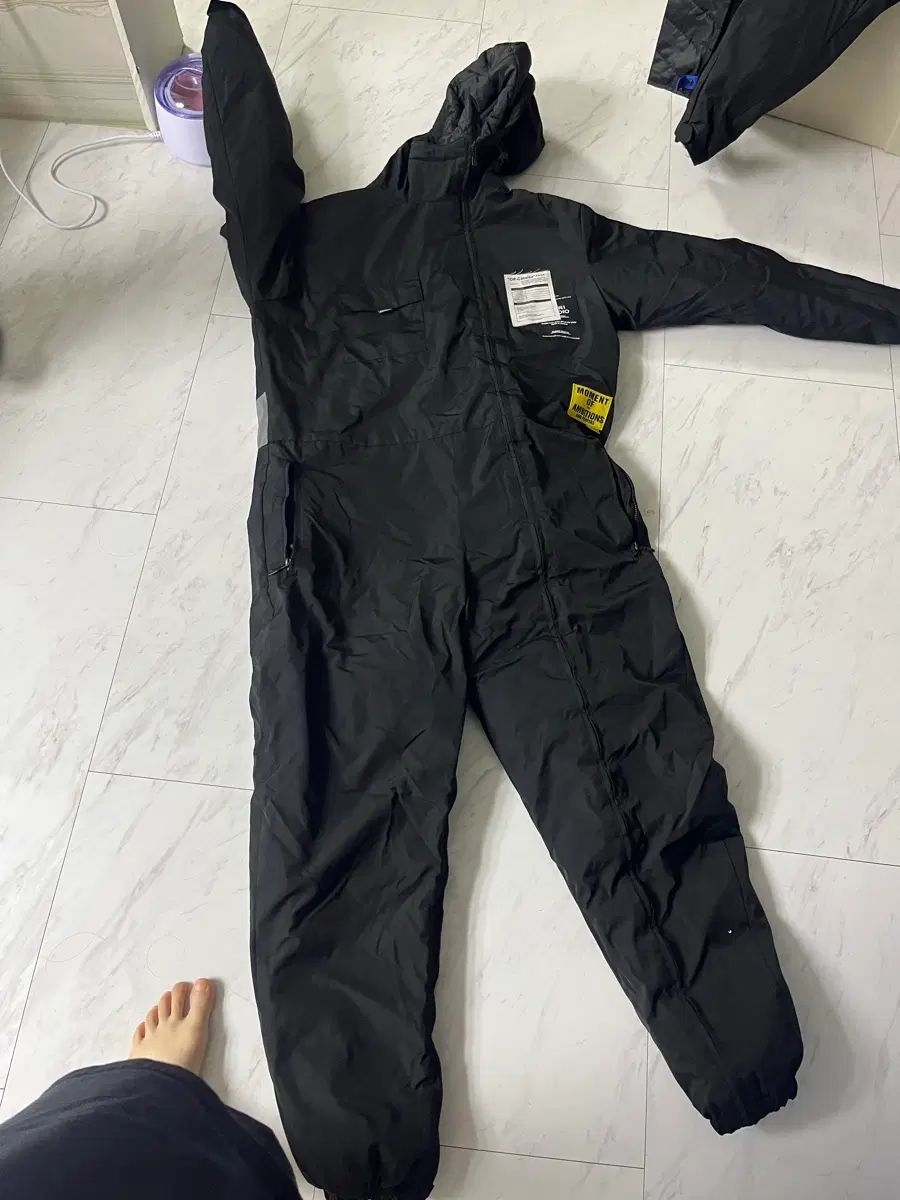 防寒宇宙服 ブラック 7,843円