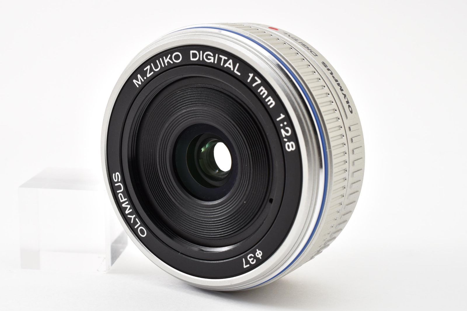 ★極上品★ オリンパス OLYMPUS M.ZUIKO DIGITAL 17mm F2.8 シルバー ARYM6947 #770