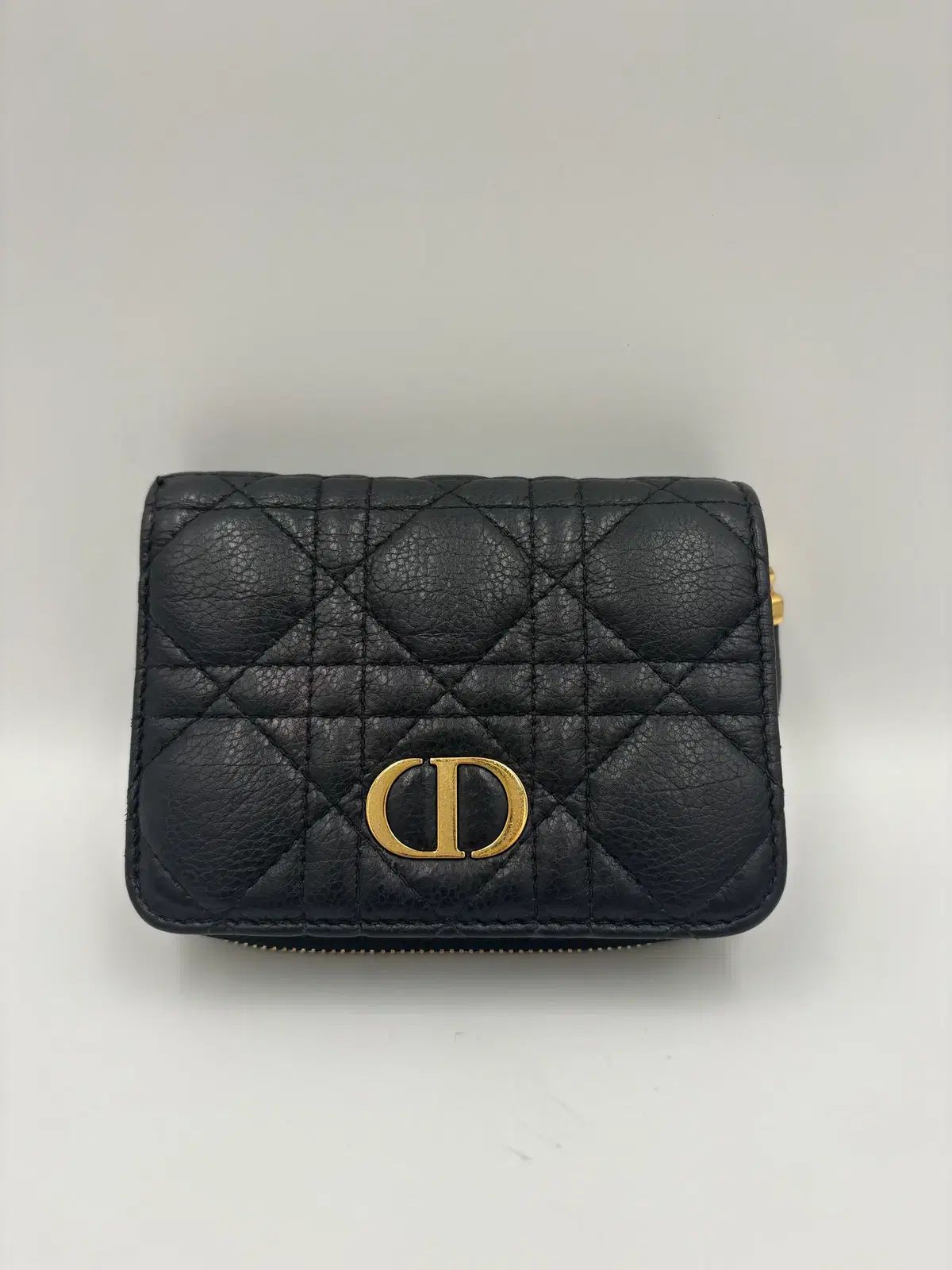 (S級/正規品)ディオール Caro コンパクト ジッパー 二つ折り財布 出品