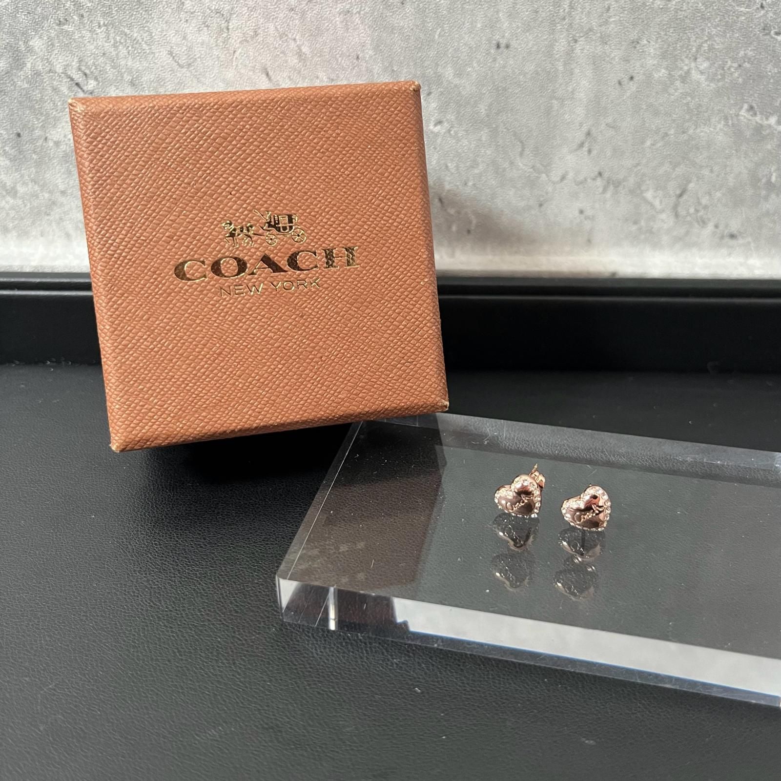 【COACH】コーチ ハートモチーフ ピアス 箱付き ラインストーン ピンクゴールドカラー レディース スタッドピアス ロゴ アクセサリー 7,722円