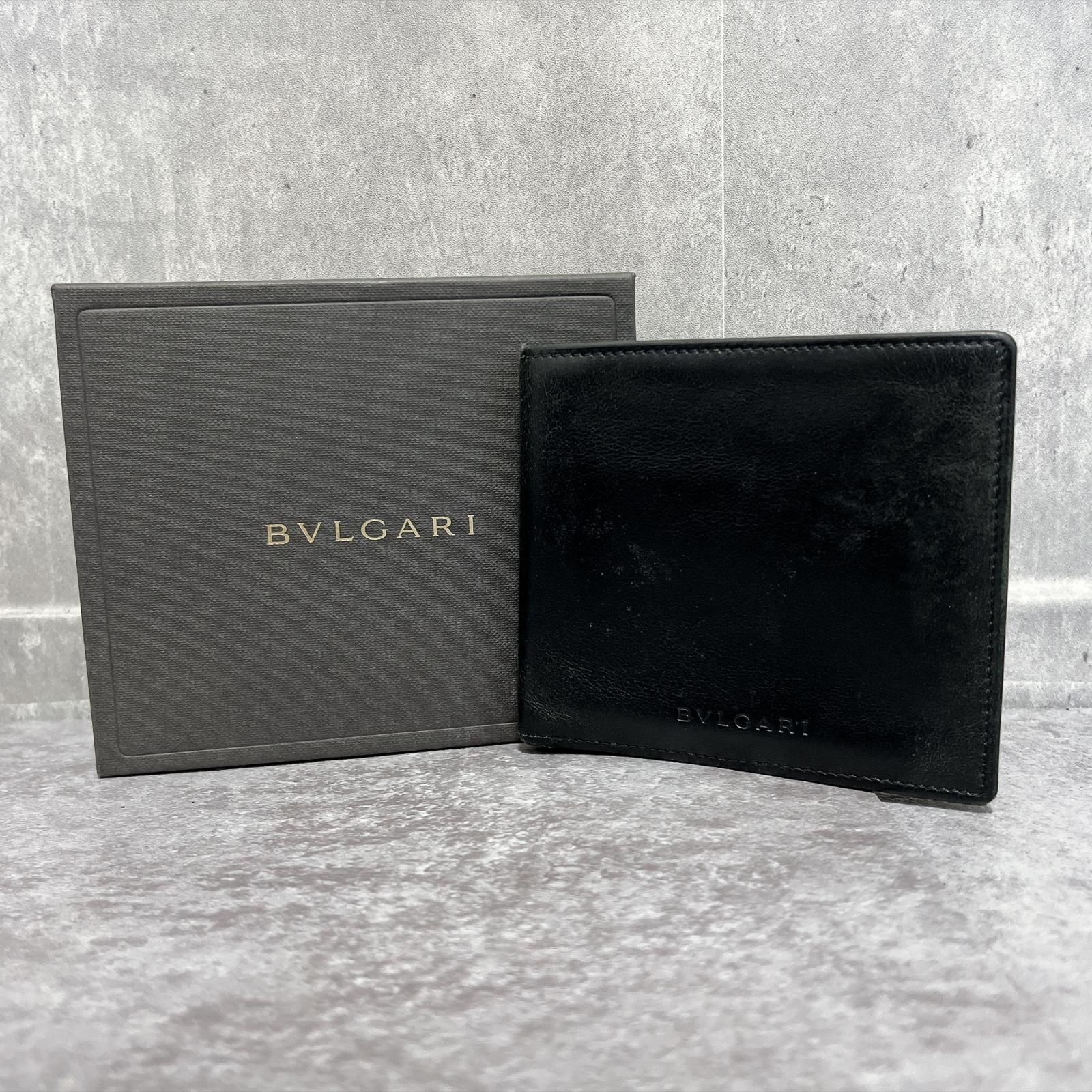 【BVLGARI】ブルガリ 二つ折り財布 箱付き レザー ブラック 黒 メンズ ロゴ型押し 札入れ カードケース コンパクトウォレット ビジネス