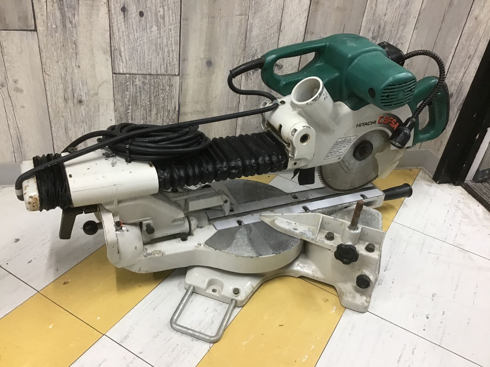 【中古B動作品】ハイコーキHIKOKI 日立工機 216mm 卓上スライド丸ノコ C8FSA●アクトツール富山店●DE福