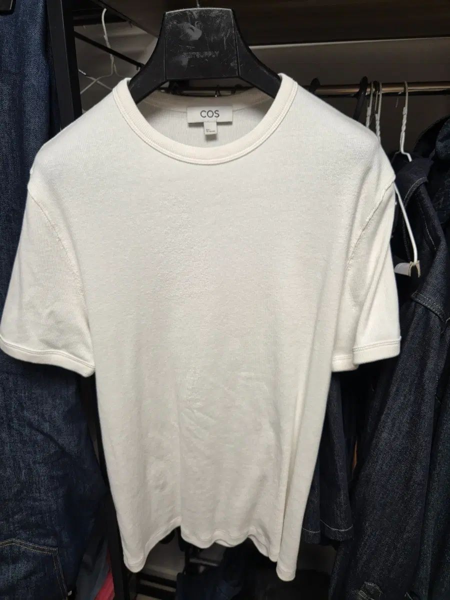 コス スリム リブド Tシャツ L 6,570円