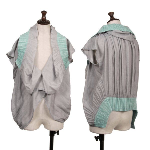 イッセイミヤケISSEY MIYAKE 消しプリーツフローラルプリントボレロ グレーミント2 27,628円