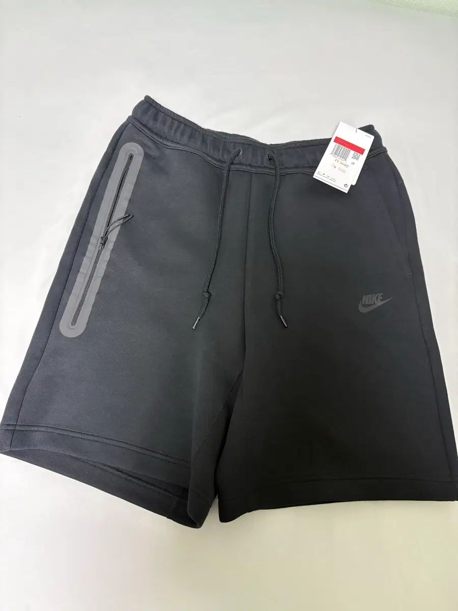 ナイキ テックフリース ショーツ ブラック テックパック L