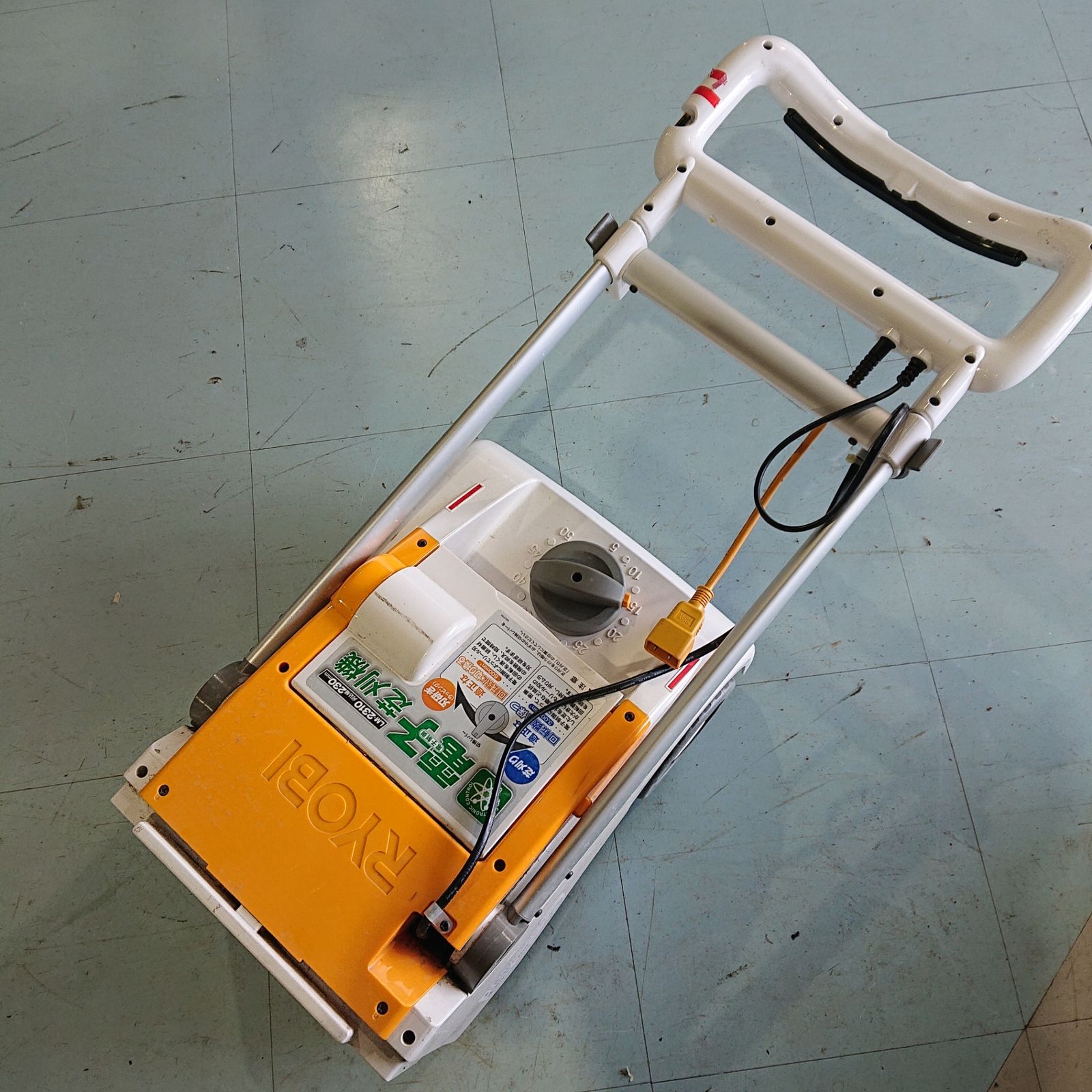 RYOBI　リョービ　LM2310　電子芝刈機