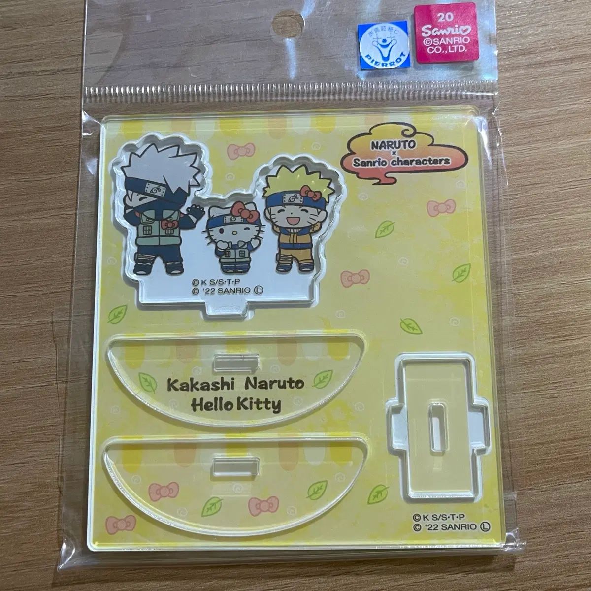 NARUTO -ナルト- カカシ サンリオ アクリル スタンド