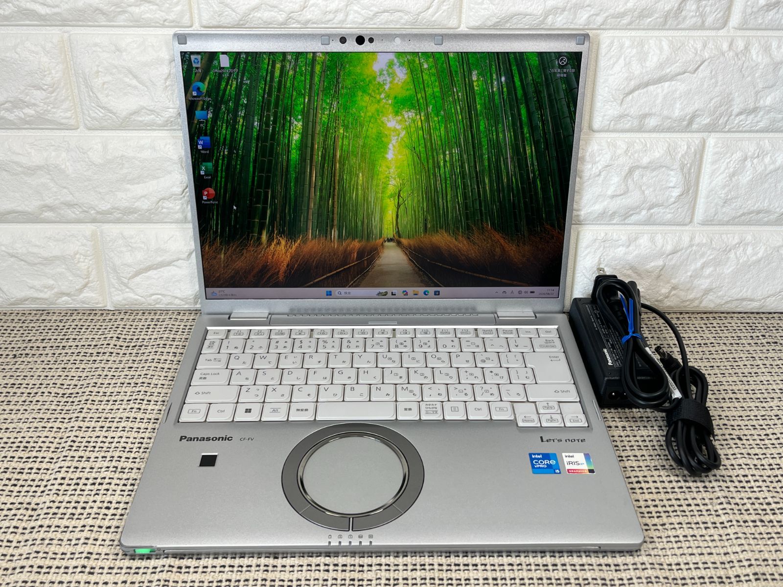 良品 レッツノート CF-FV1 16GB/512GB 14.0型 QHD 軽量