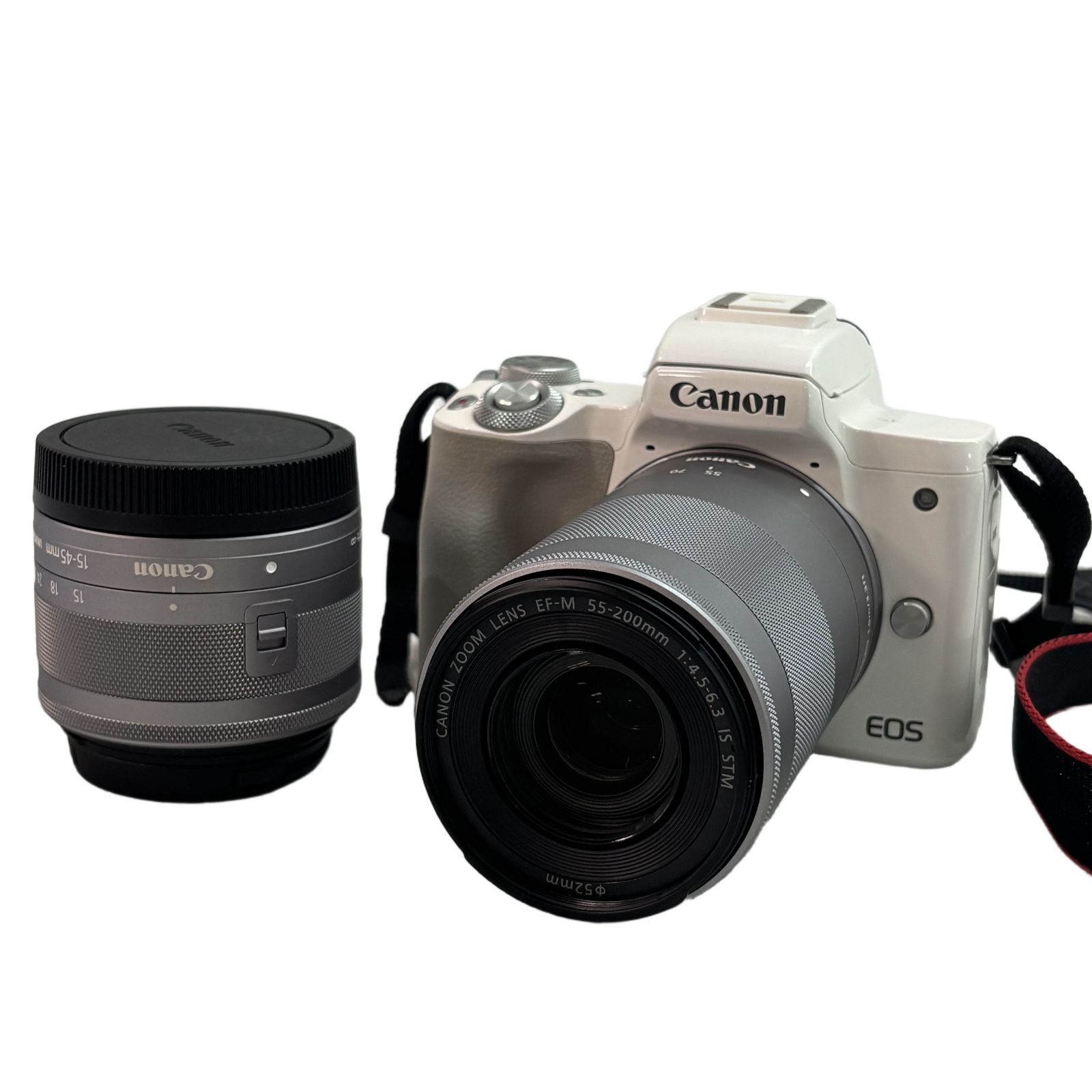 Canon EOS Kiss M ダブルレンズキット 15-45mm 55-200mm ミラーレス一眼 カメラ キヤノン 中古 C11563739