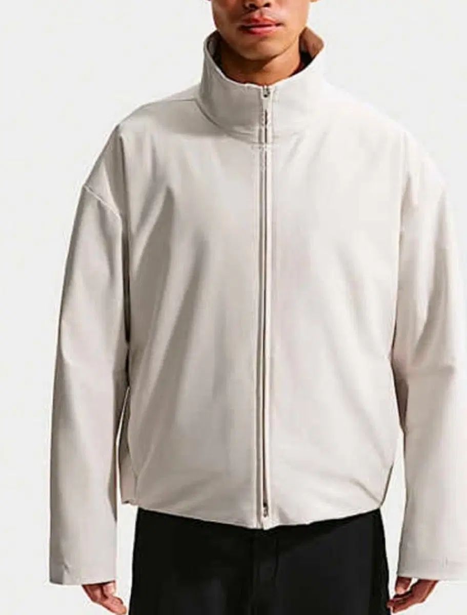 完売中 NIKE オクタ ジャケット