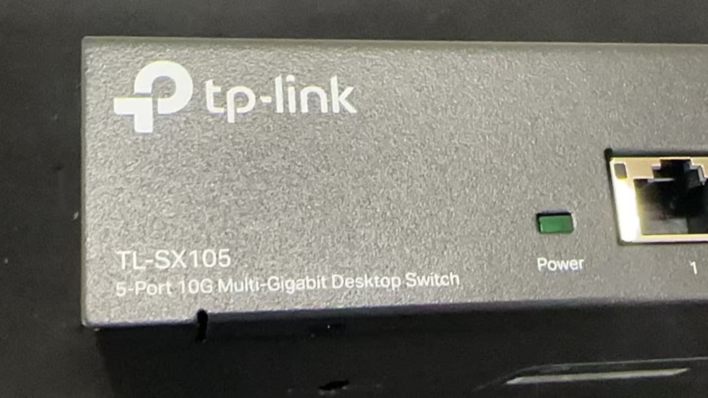 TP-Link TL-SX105 JP 10Gポート×5 アンマネージスイッチ ++925586 TP-Link TL-SX105 JP 10Gポート×5 アンマネージスイッチ ++925586