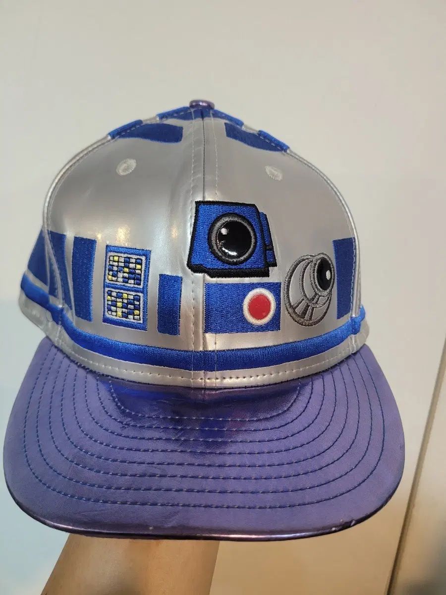 限定モデル/レア NEW ERA x Star Wars(スター・ウォーズ) R2-D2 59FIFTY フィッテッド キャップ