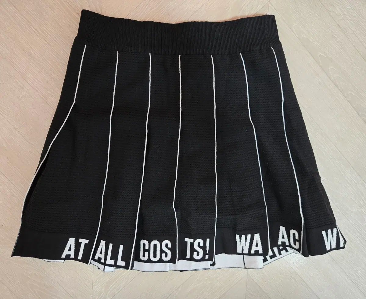 WAAC 왁 ゴルフウェア レディース スカート 出品 定価33万円