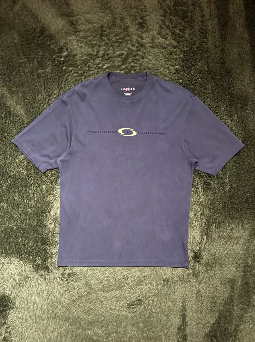 M ジョーダン x トラヴィス スコット Tシャツ DARK SMOKE GREY DZ5510-070