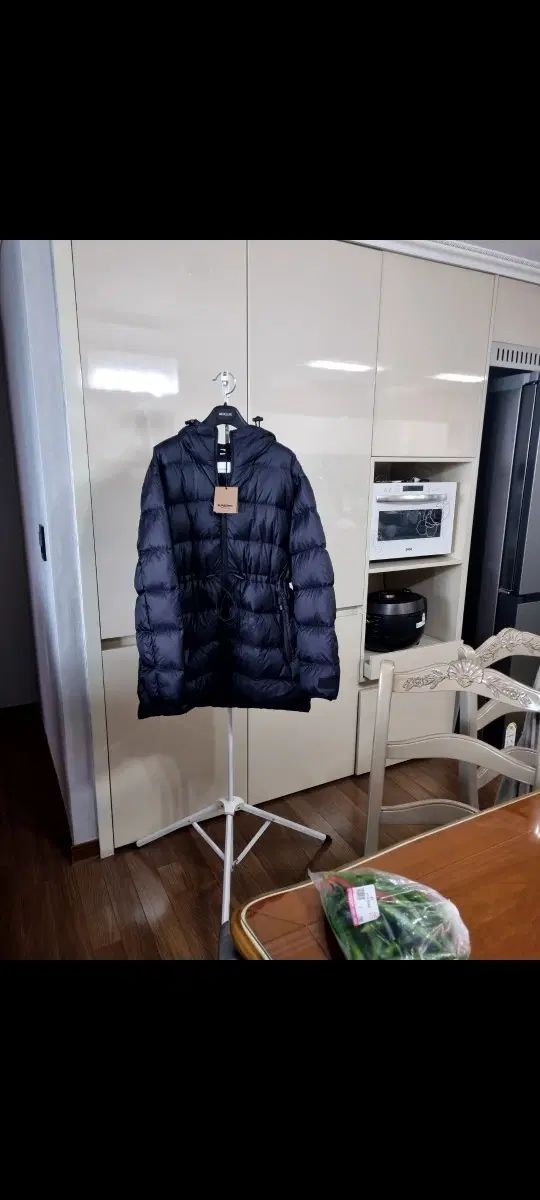 新品 BURBERRY バーバリー アクスタ グースダウン ブラック L77 88