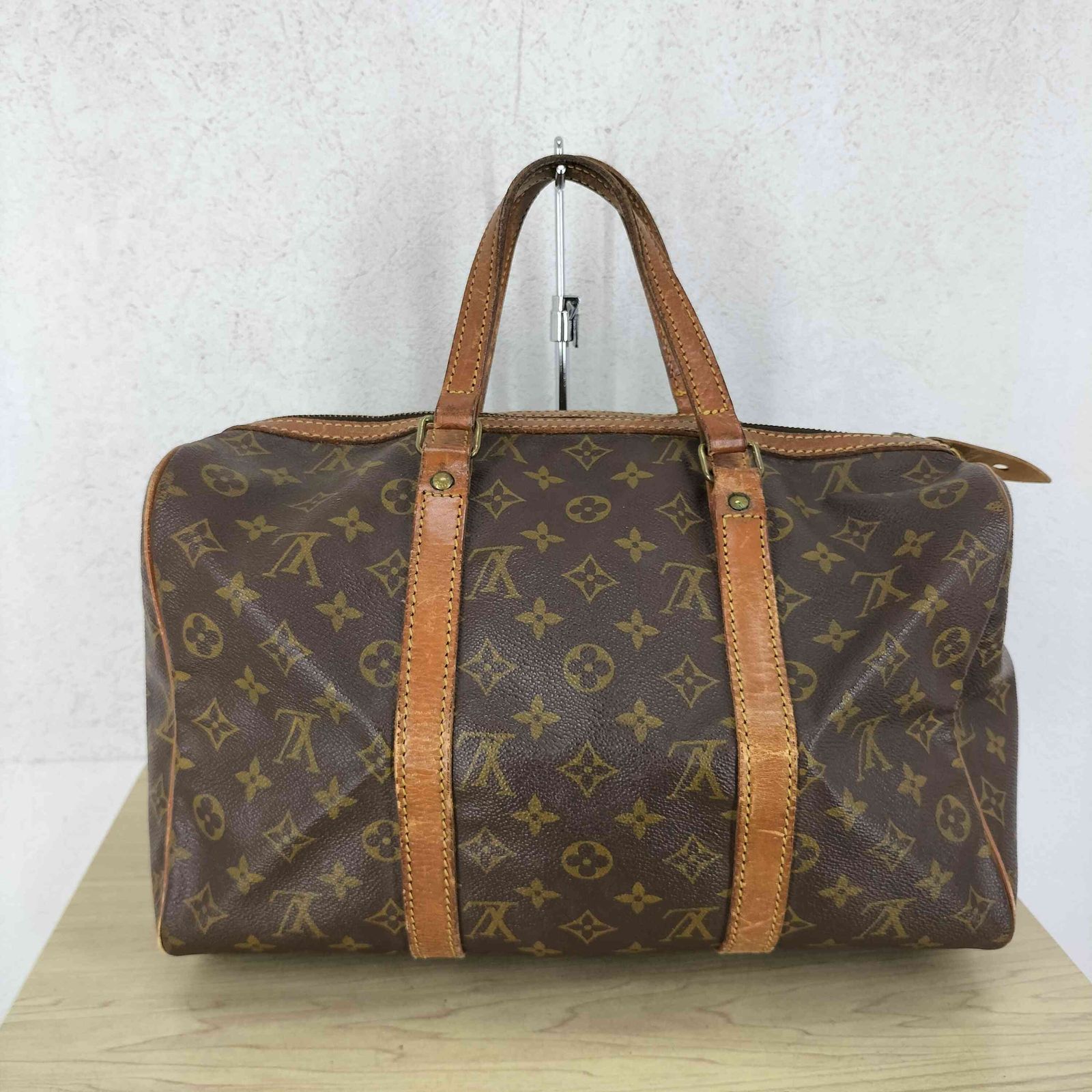 ルイヴィトン LOUIS VUITTON モノグラム サックスプール35 monogram