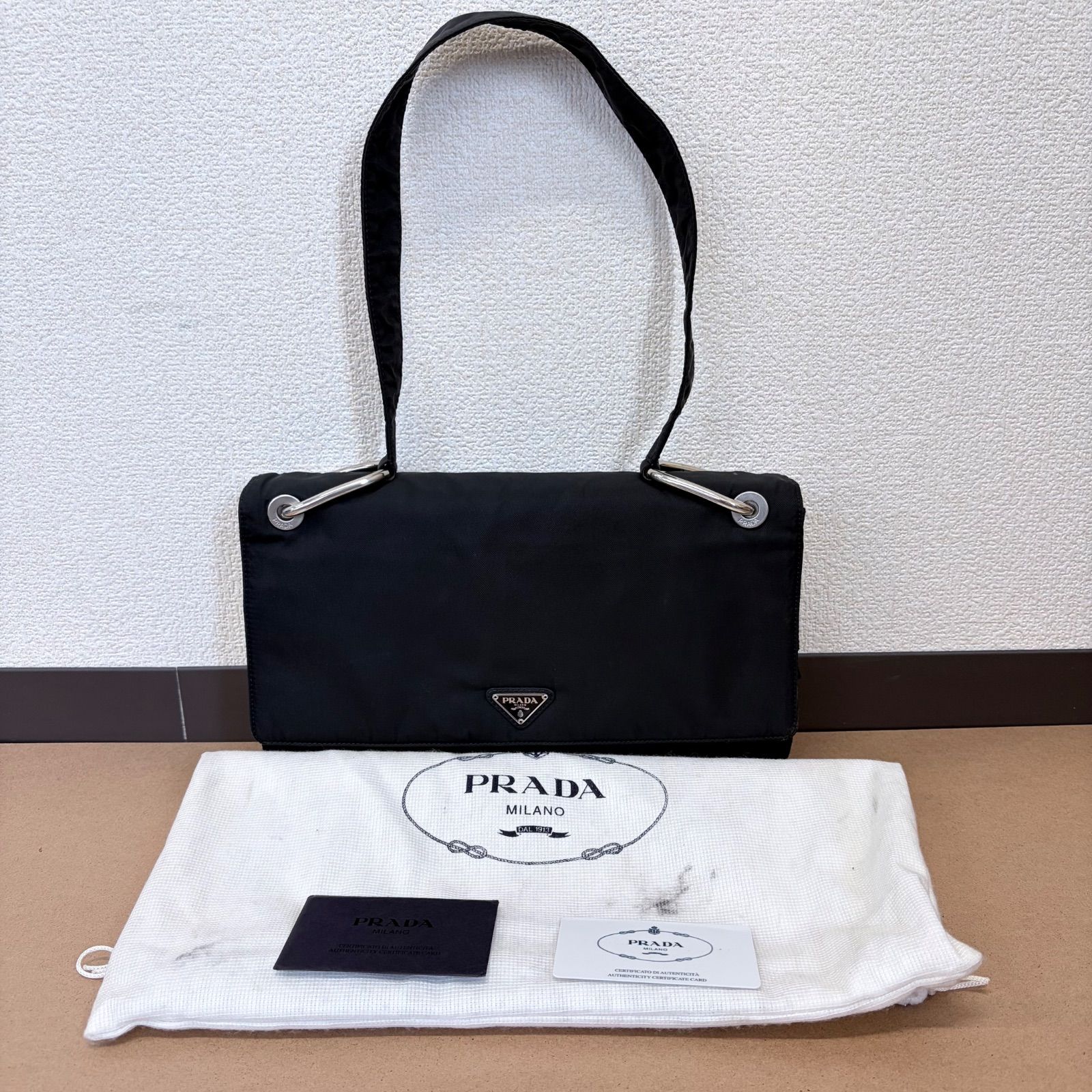 PRADA プラダ ワンショルダーバッグ ナイロン ブラック