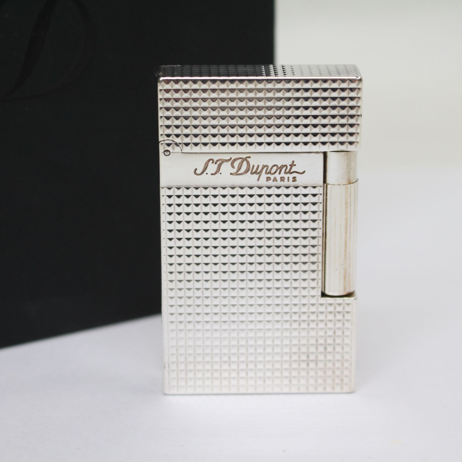 279)【火花確認済み】S.T. Dupont デュポン Ligne2 ダイヤモンドヘッド シルバー ガスライター