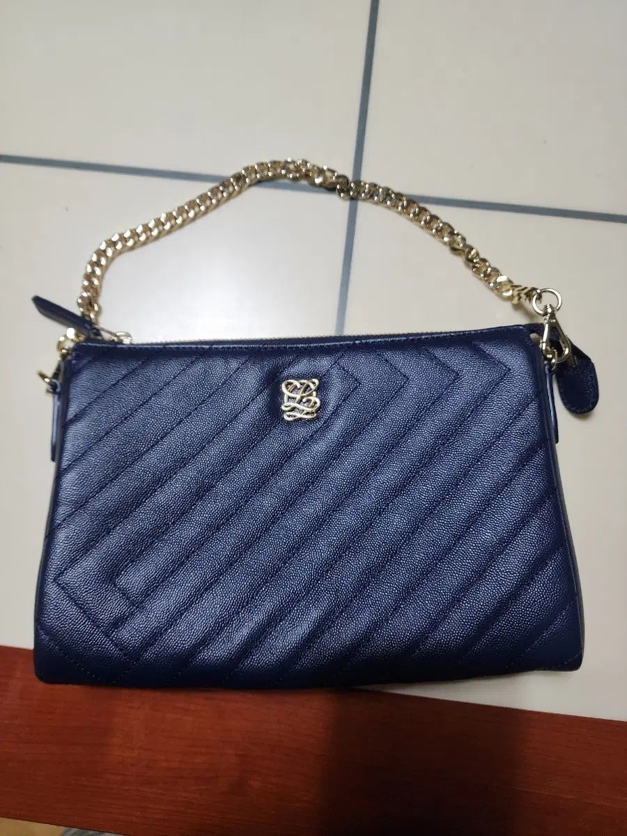 Louis Quatorze クラッチバッグ チェーン ネイビー