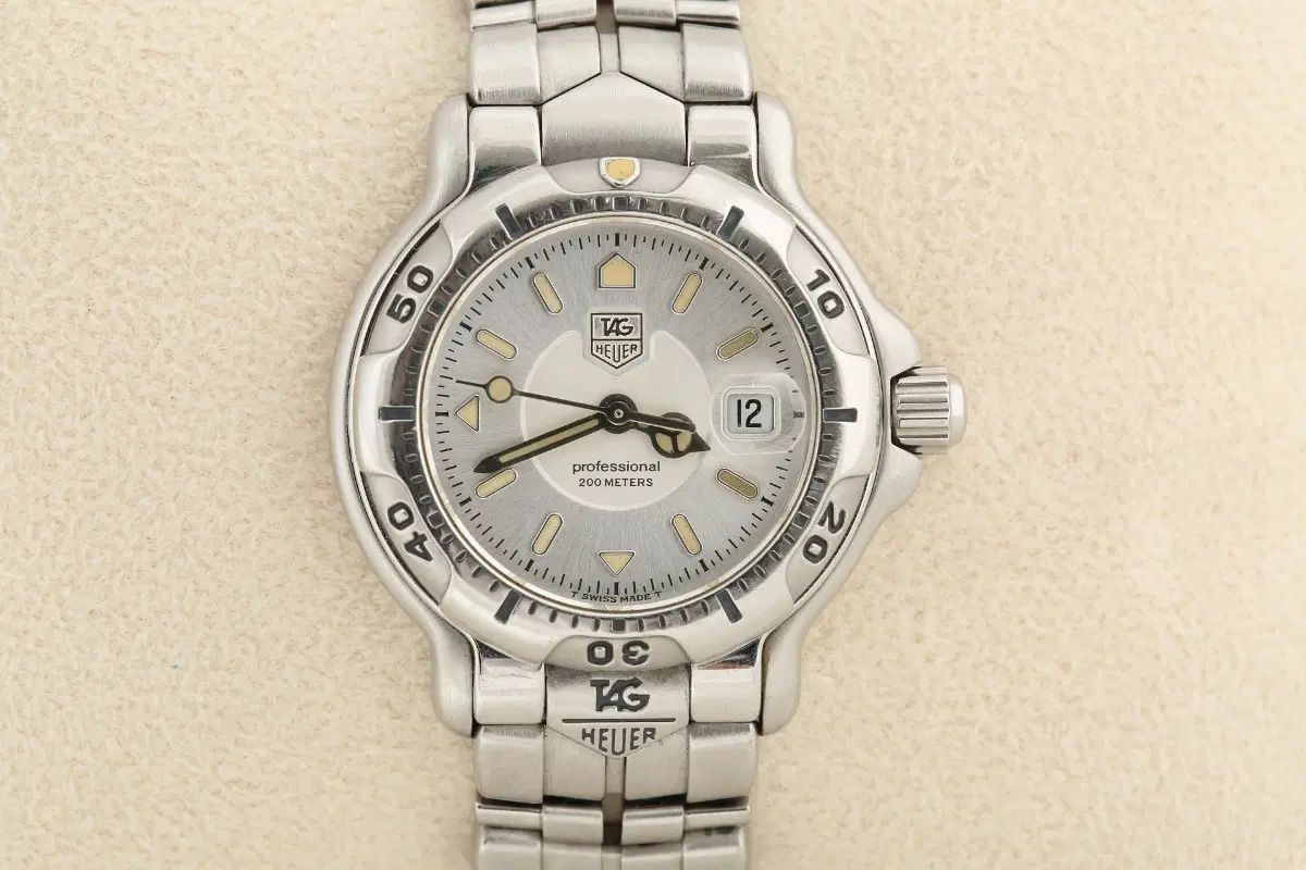 TAG Heuer タグ・ホイヤー 6000 ツートン ダイアル レディース クオーツ 66,232円
