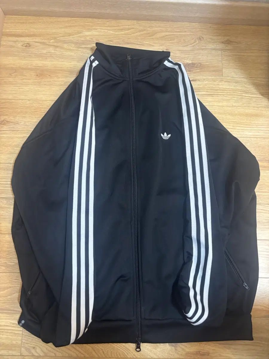 アディダス bbトラックジャージ ブラック (xl)