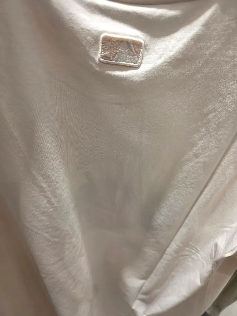 MLB ニューヨーク・ヤンキース 半袖 Tシャツ アイボリー カリナ着用