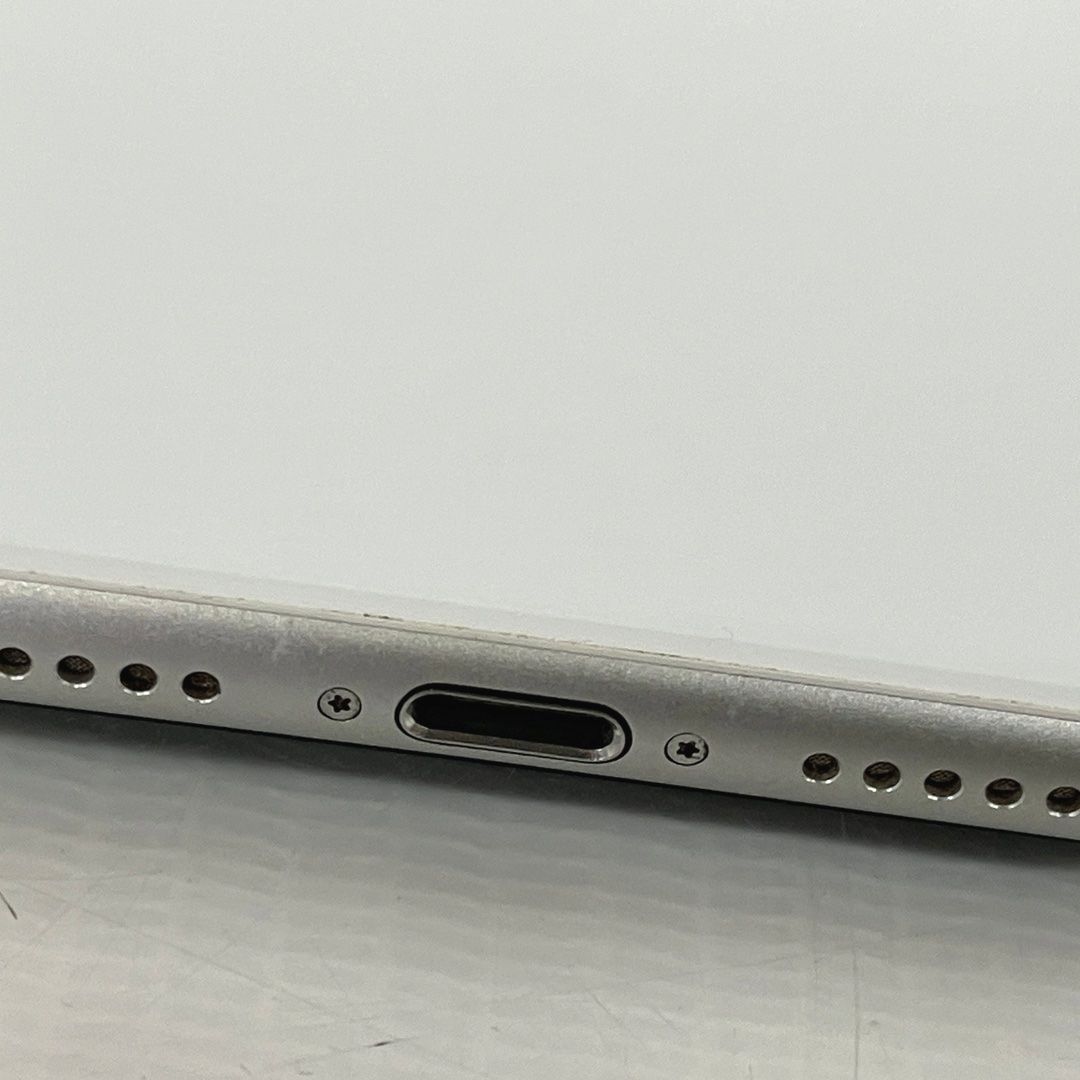 Apple MXD12J/A iPhone SE 128GB ホワイト IMEI KDDI 〇 スマートフォン ジャンク T11493544