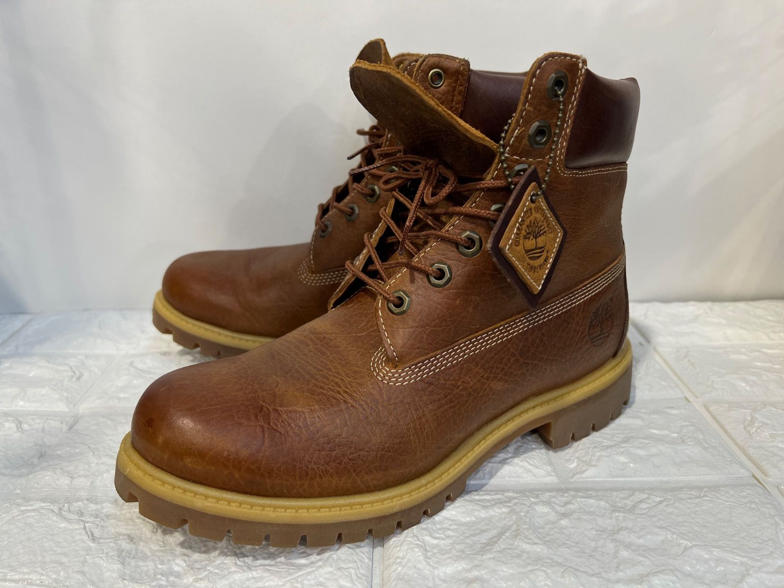 Timberland (ティンバーランド)　アイコン 6インチ プレミアム サンダウン ガレラ フルグレイン　品番：A17LP サイズ：US 8.5W（日本サイズ：約26.5cm） 8,250円