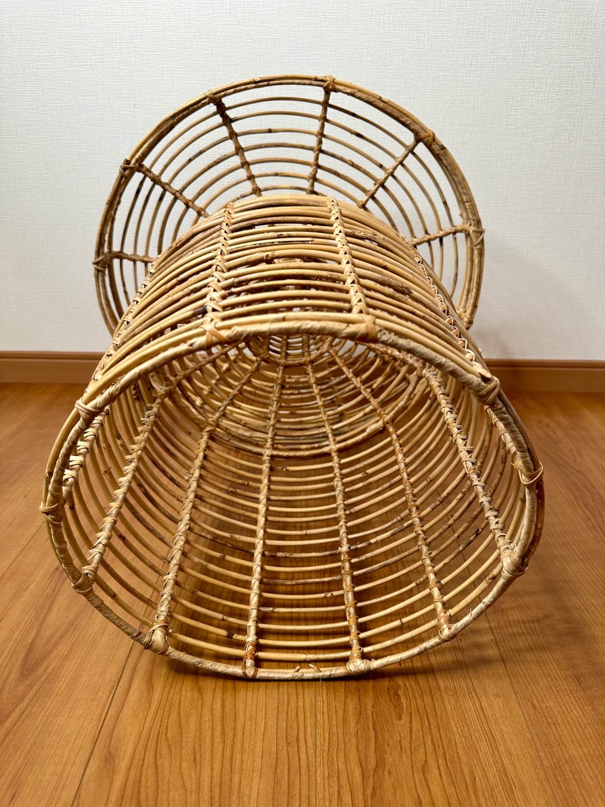 デンマーク ラタンテーブル 北欧家具 などのオークション情報