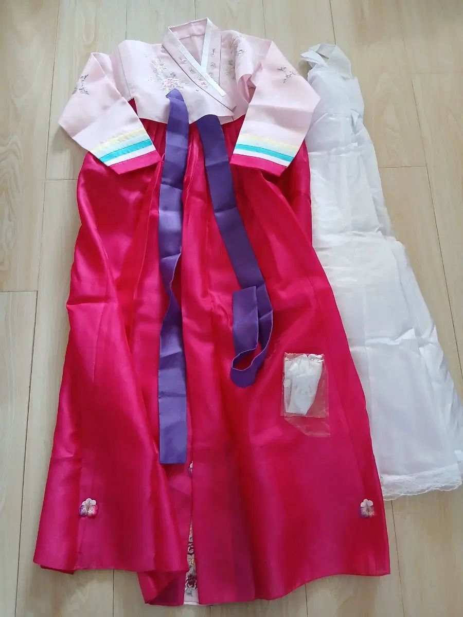 レディース チマチョゴリ 55 66 新品