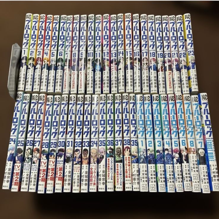 ブルーロック 全巻セット 1-39巻+エピソード凪1-8巻+キャラクターブック 12,580円