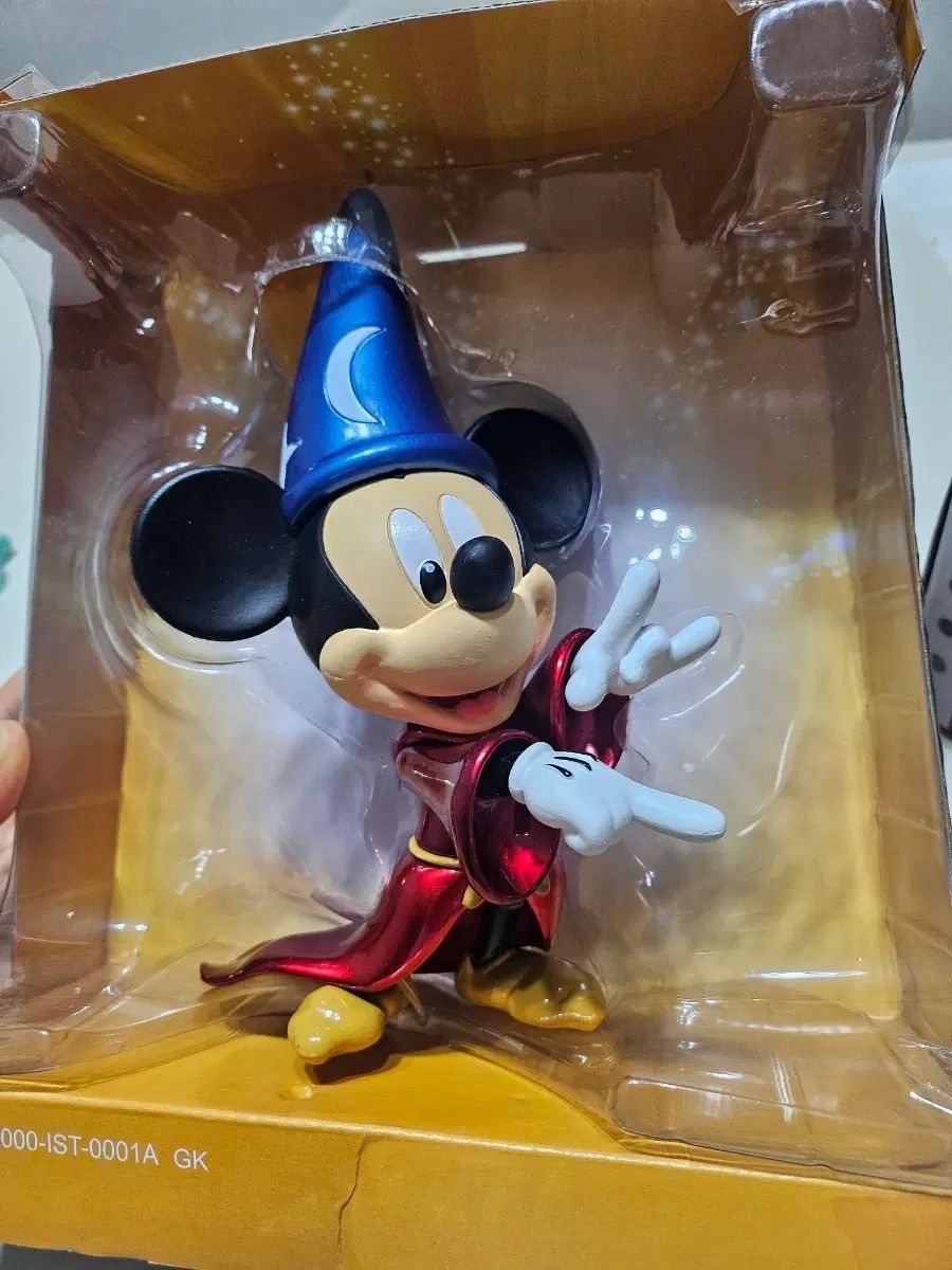 ディズニー ミッキーマウス メタルフィギュア 10,209円