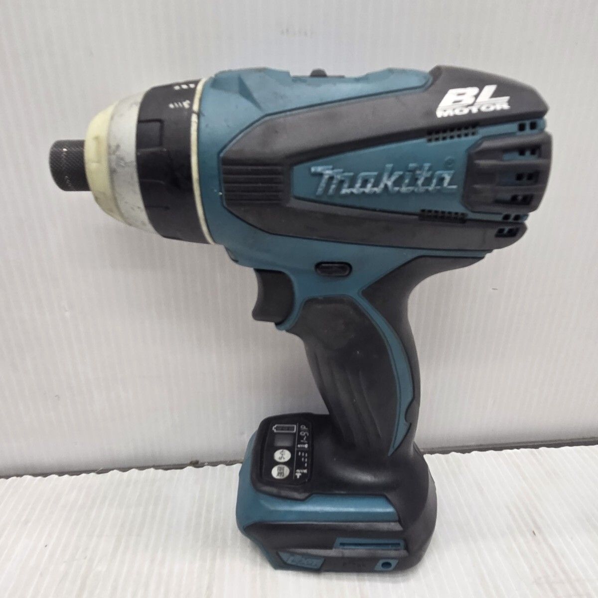 S006345 Makita マキタ 充電式4モードインパクトドライバ TP141D本体のみ DIY 電動 工具