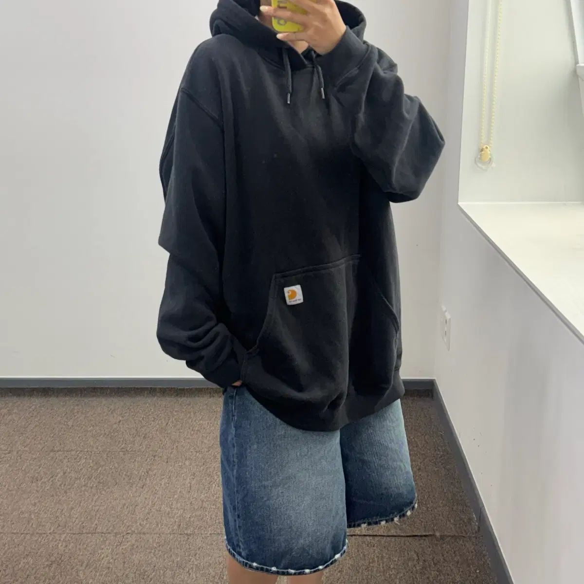 Carhartt カーハート ブラック フーディー