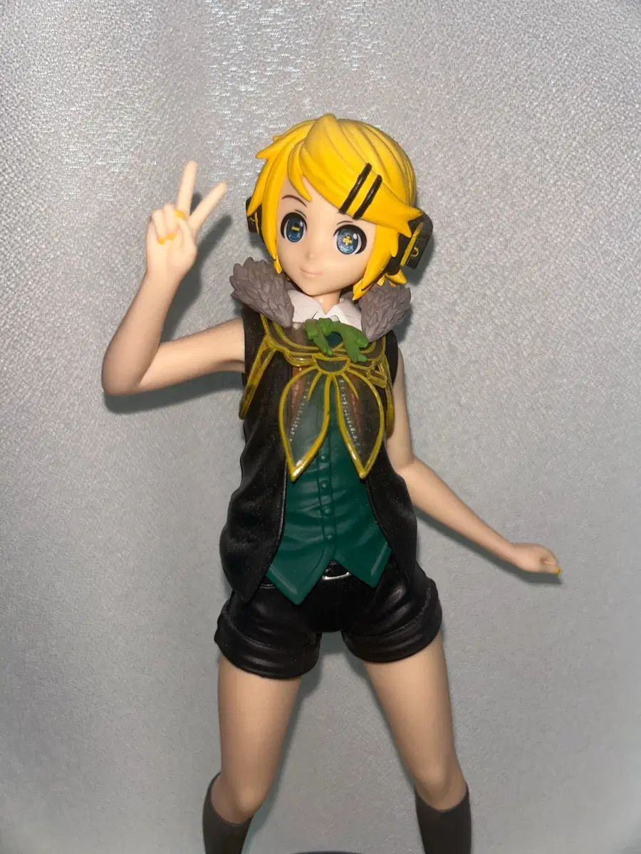鏡音リン リーモコン フィギュア