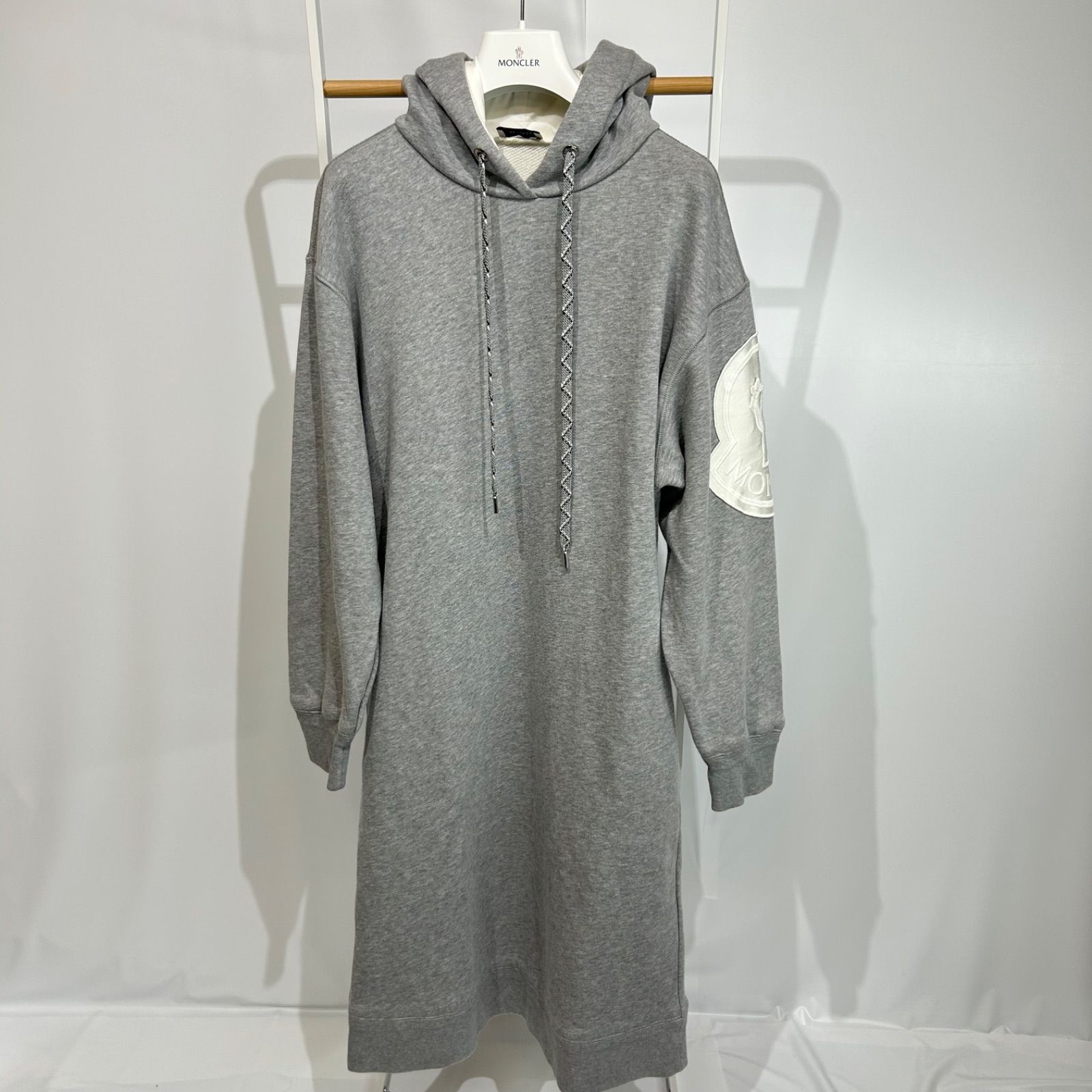 【美品】MONCLER モンクレールフードワンピースグレーS