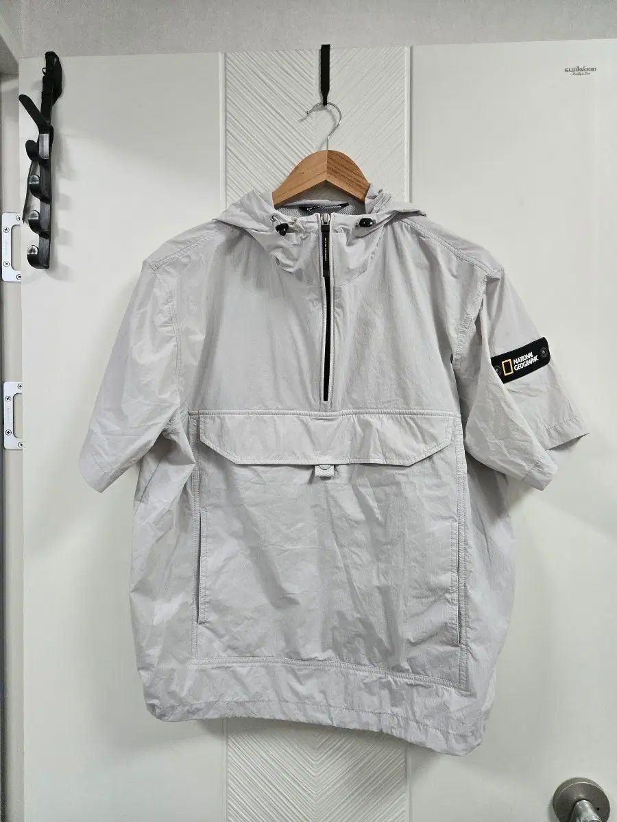 ナショナルジオグラフィック 半袖 アノラック (ICE GREY/M) 8,705円