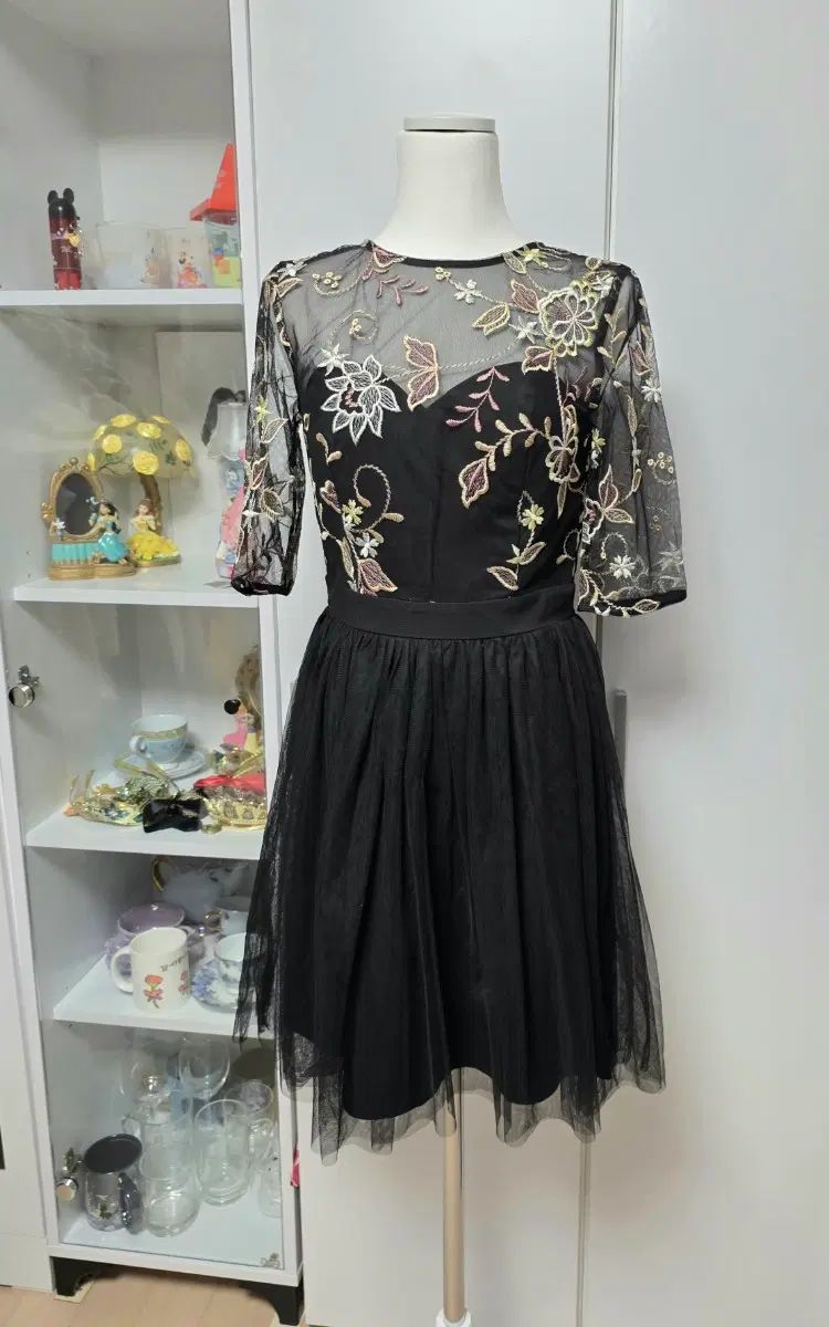 英国ブランド Little Mistress 刺繍バレリーナ ONE PIECE