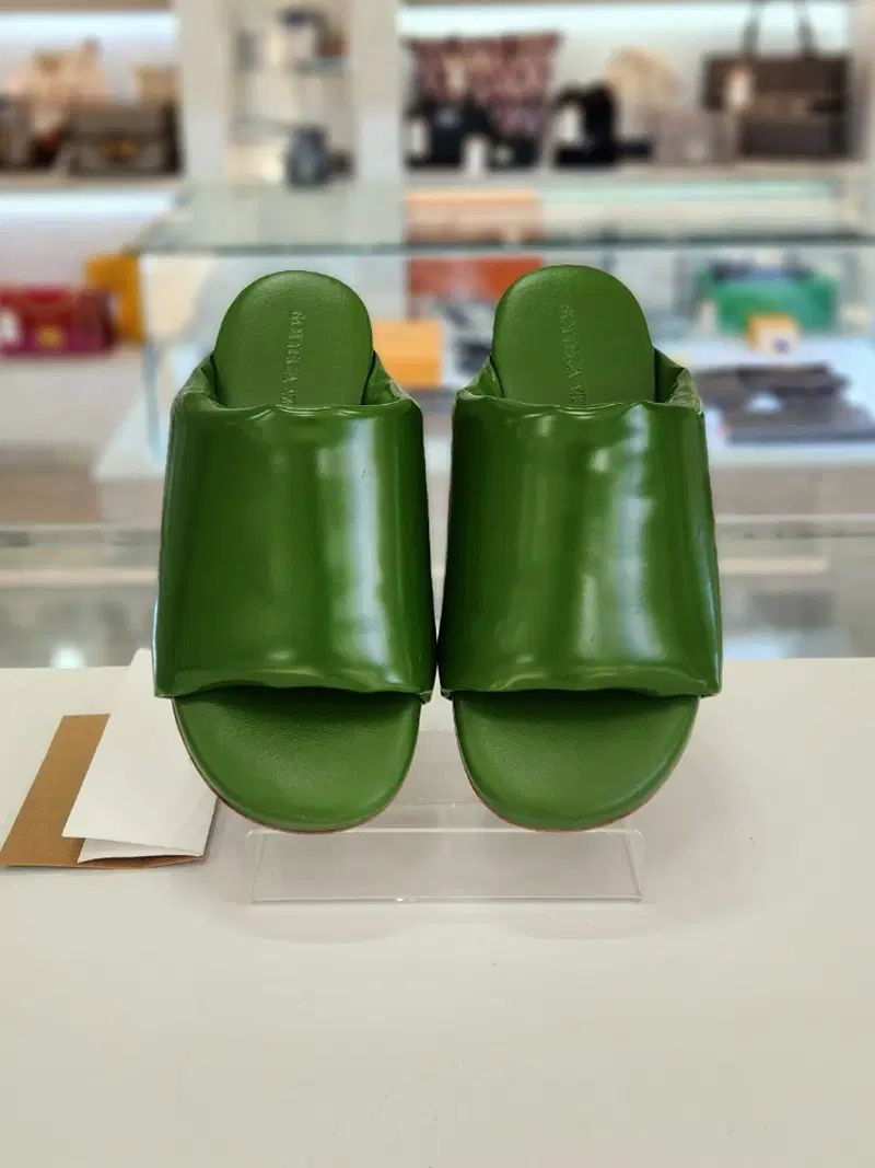 ボッテガ・ヴェネタ クッション サンダル 36サイズ 729892