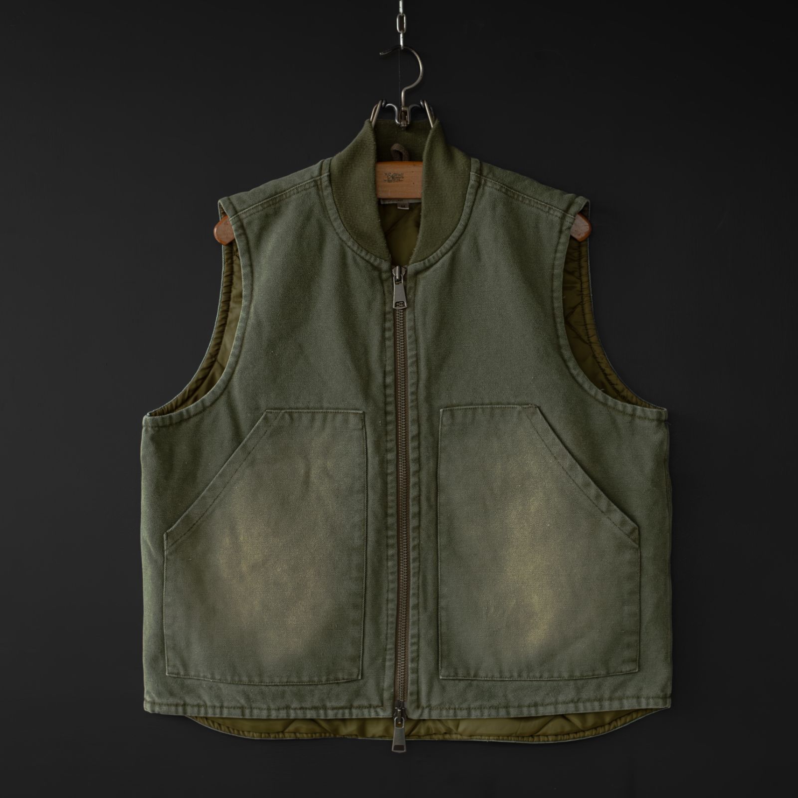 -新品- 【Universal Style Wear】 vintage style fade vest (olive) | ユニバーサルスタイルウェア フェード ダック ベスト 中わた ビンテージライク ワーク オリーブ カーキ 654303