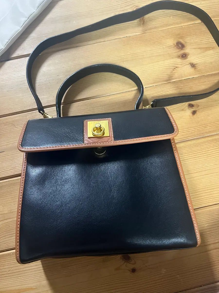 Celine セリーヌ ヴィンテージ ショルダーバッグ 出品