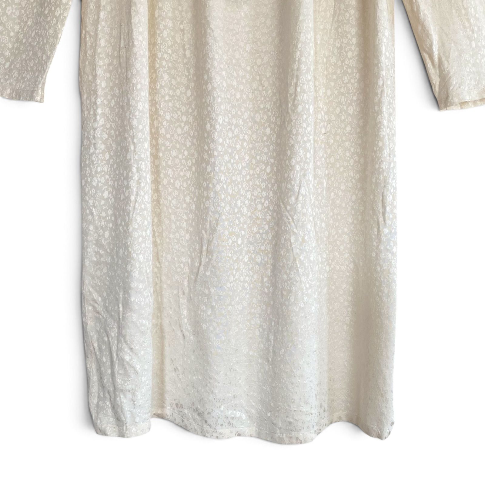 https://assets.mercari-shops-static.com/-/large/plain/2JVjDExxu4cMTJpZGjdia7.jpg@jpg